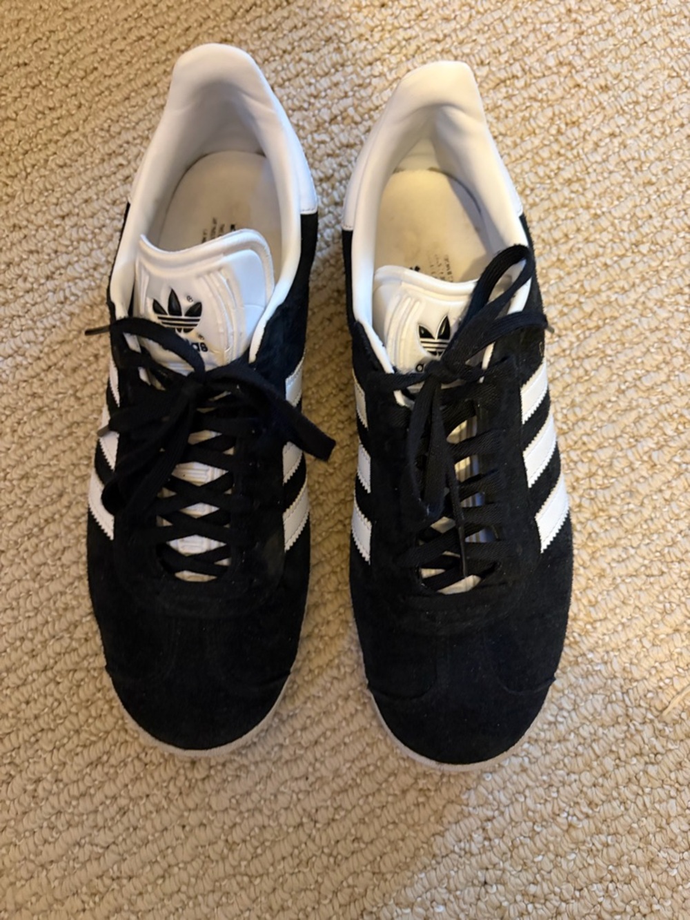 Adidas Black & White Gazelle Suede Sneakers. Women’s size 9. Men’s size 8